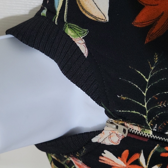 Beautiful zip up flower Sweater / Blazer top # 107 - Picture 4 of 9